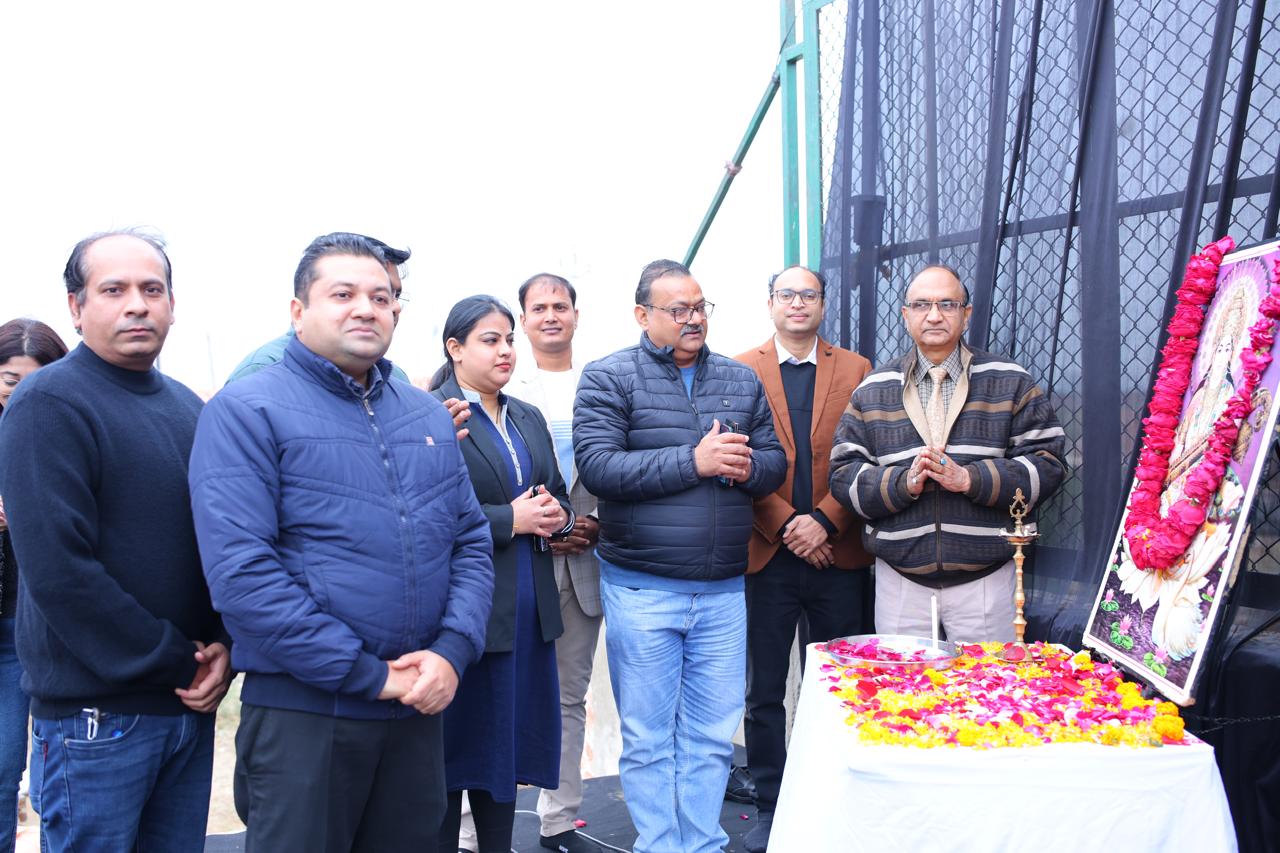 के.डी. मेडिकल कॉलेज के आगाज-2024 में युवाओं ने जमाया रंग पलक सोनी और श्रीवर्धन अग्रवाल चुने गए मिस-मिस्टर फ्रेशर्स