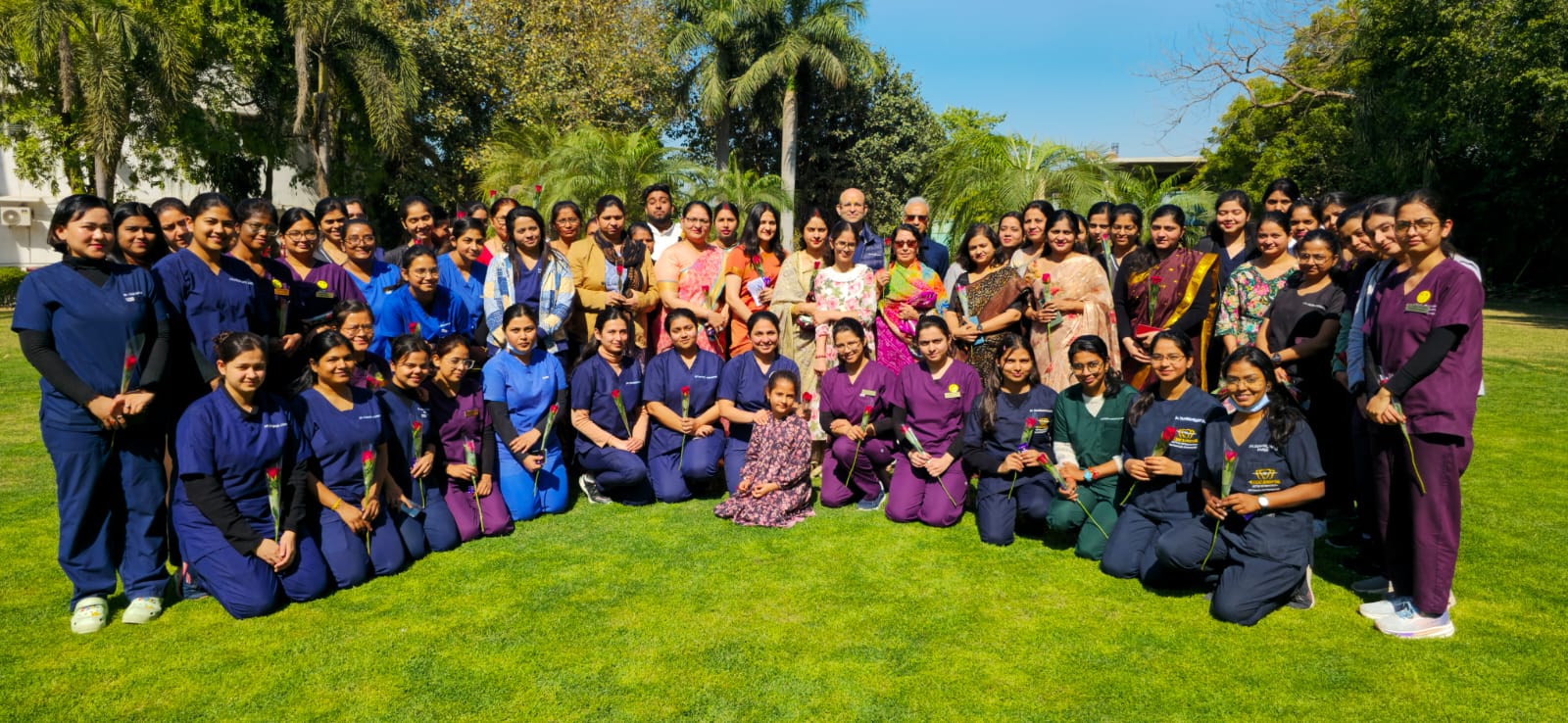 नैतिकता के अभाव में मनुष्यता का आकलन असम्भव वंचितों की शिक्षा को समर्पित रेणुका गोस्वामी सम्मानित के.डी. डेंटल कॉलेज की छात्राओं को दी 'सूत्र', 'स्तोत्र' और 'शास्त्र'  की सीख